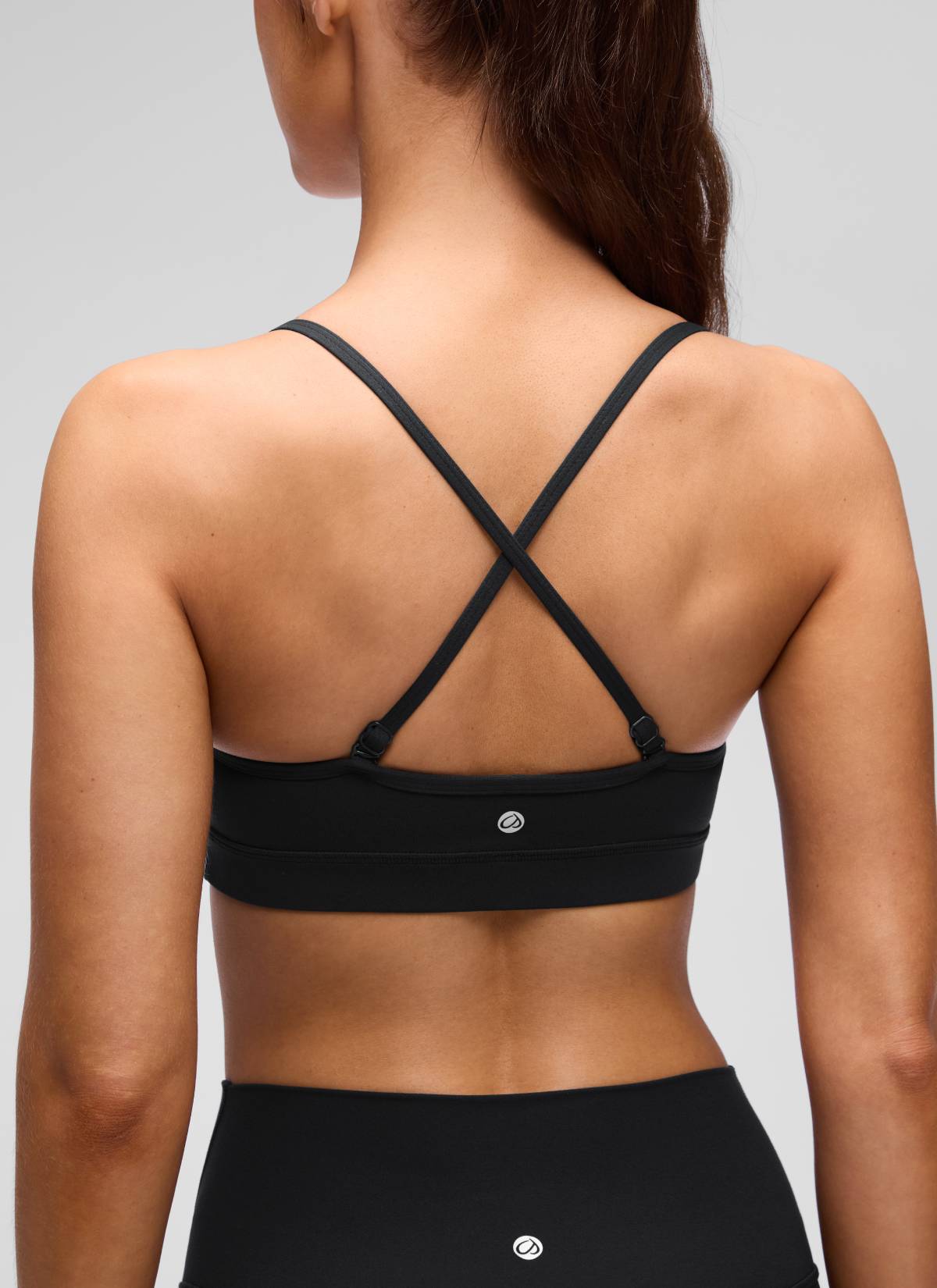 CRZ YOGAButterluxe レディース Vネックキャミソール ヨガ用パッド入りスポーツブラ ブラック