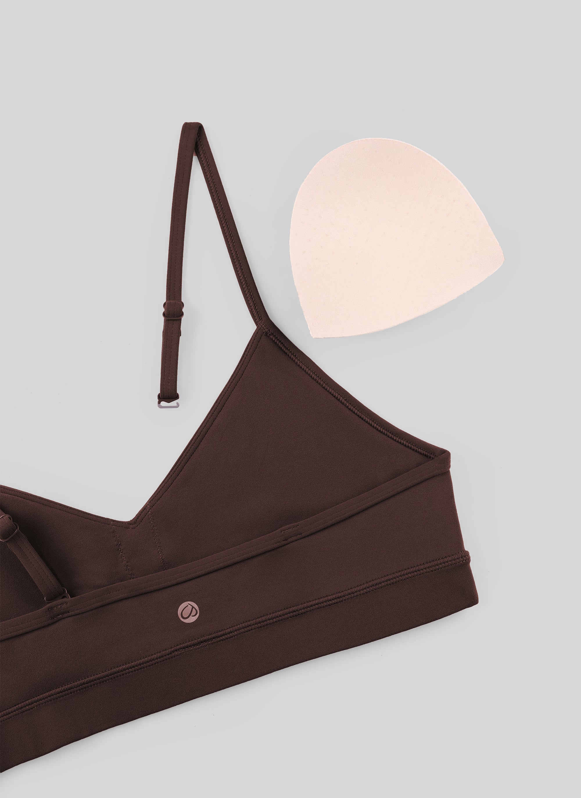 CRZ YOGAButterluxe レディース Vネックキャミソール ヨガ用パッド入りスポーツブラ ホットファッジブラウン