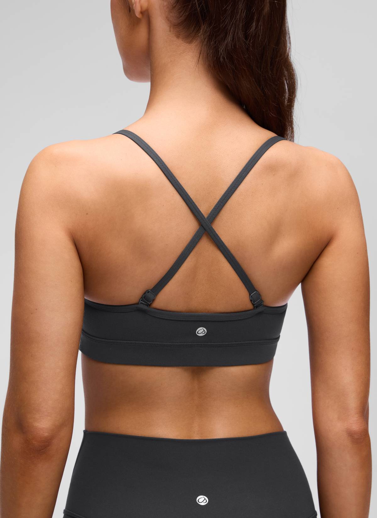 CRZ YOGAButterluxe レディース Vネックキャミソール ヨガ用パッド入りスポーツブラ ミステリアスグレー