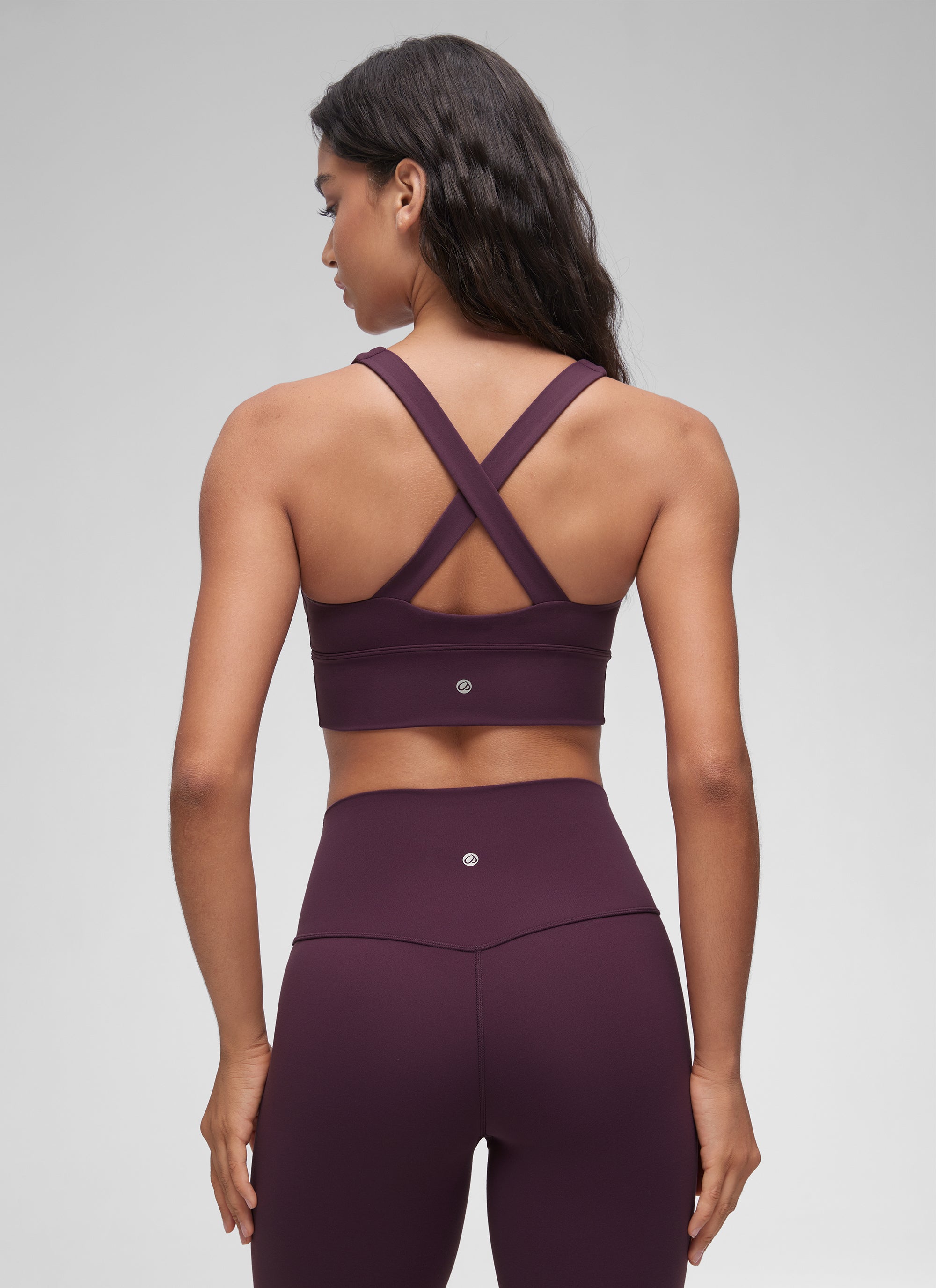 CRZ YOGA レディース ライトサポートButterluxe ヨガブラ シャーリング入り Vネック ディープパープル