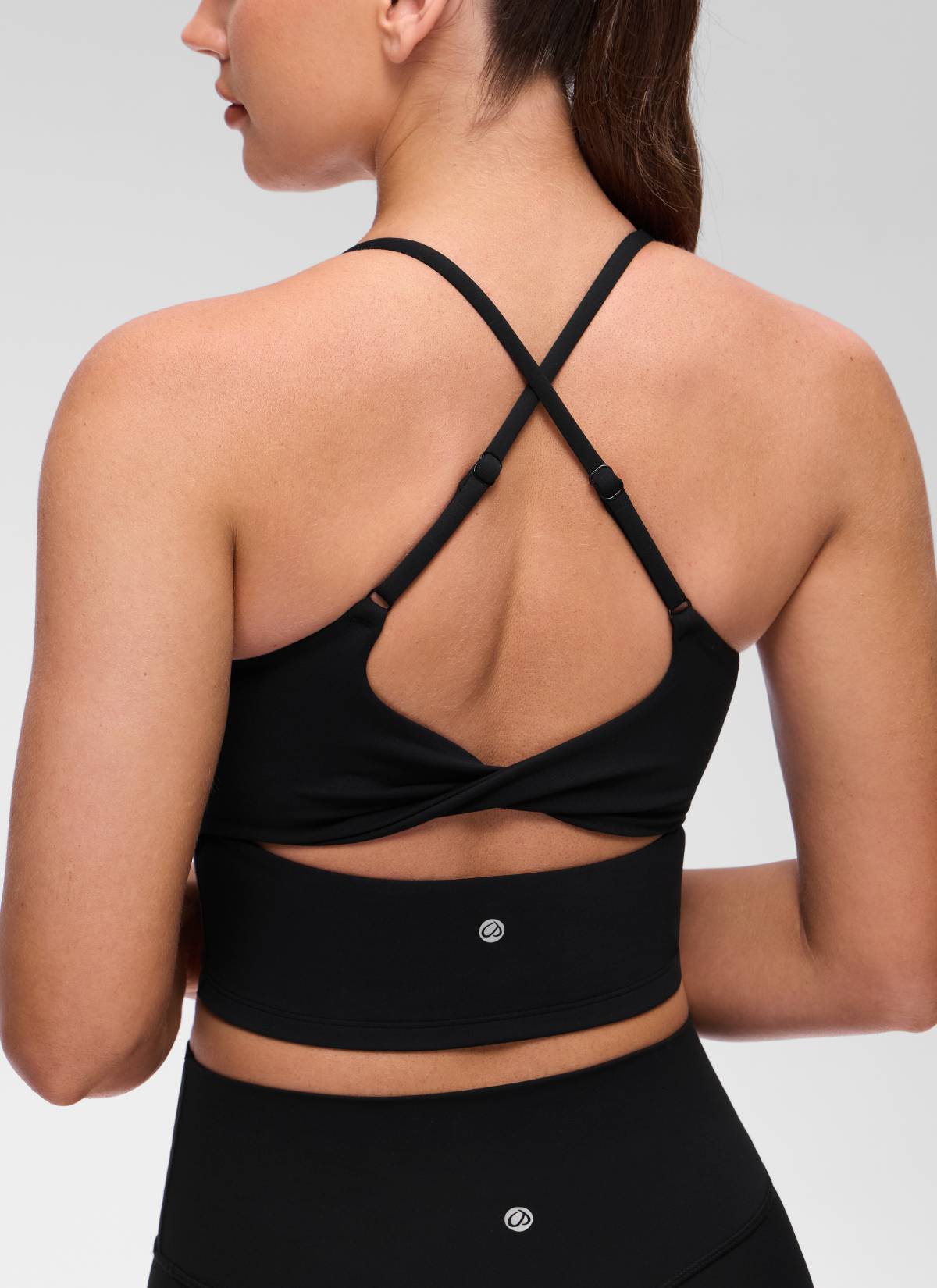 CRZ YOGA レディース Butterluxe Uネック ツイストクロスバック ブラパッド付きタンクトップ ブラック