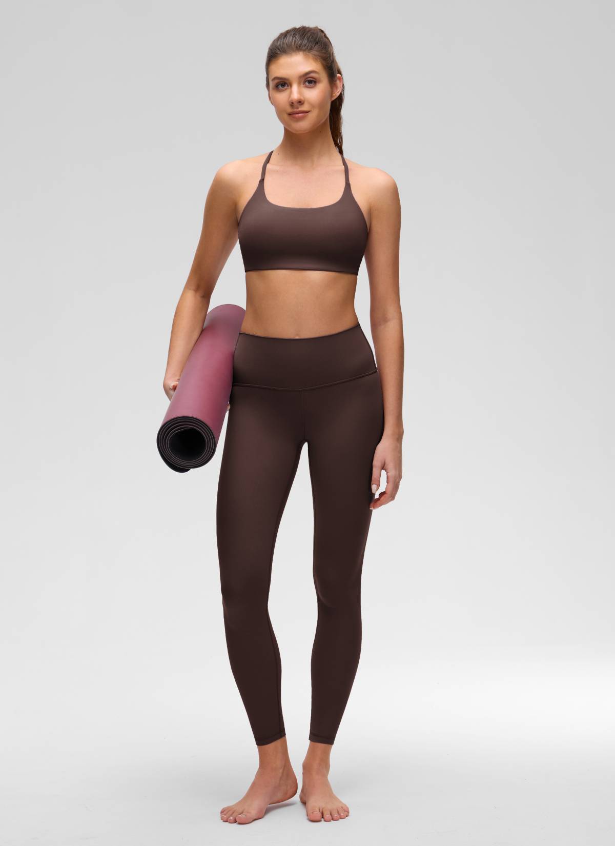 CRZ YOGA レディースButterluxe ヨガ用スクープネック・ツイストクロスバック・スポーツブラ ホットファッジブラウン