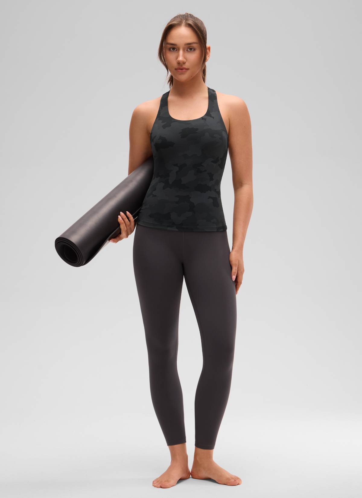 CRZ YOGA レディース ヨガ タイトフィット トップスButterluxe ブラ付きタンクトップ ダークグレー カモフラージュ 2